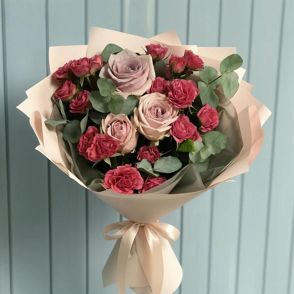 Букет цветов из: Гвоздики и Розы в Тотьме