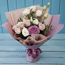 Букет цветов из:  Розы и Лизиантусы в Тотьме