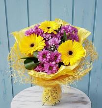 Букет цветов из:  Хризантемы и Герберы в Тотьме