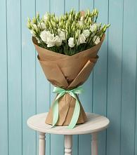 Букет цветов из:  Лизиантусы в Тотьме