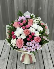 Букет цветов из:  Альстромерии, Гвоздики, Розы и Хризантемы в Тотьме