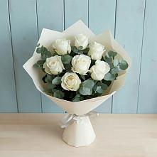 Букет Белые розы в Эвкалипте в Тотьме